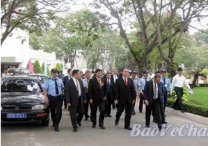 Dịch vụ bảo vệ yếu nhân