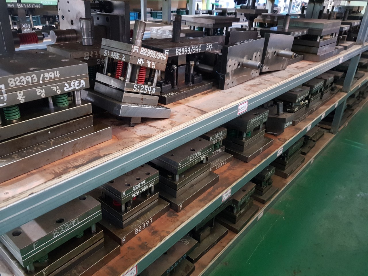 Gia công khuôn mẫu