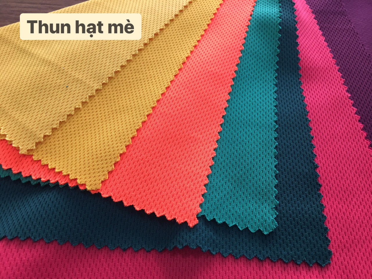 Thun hạt mè