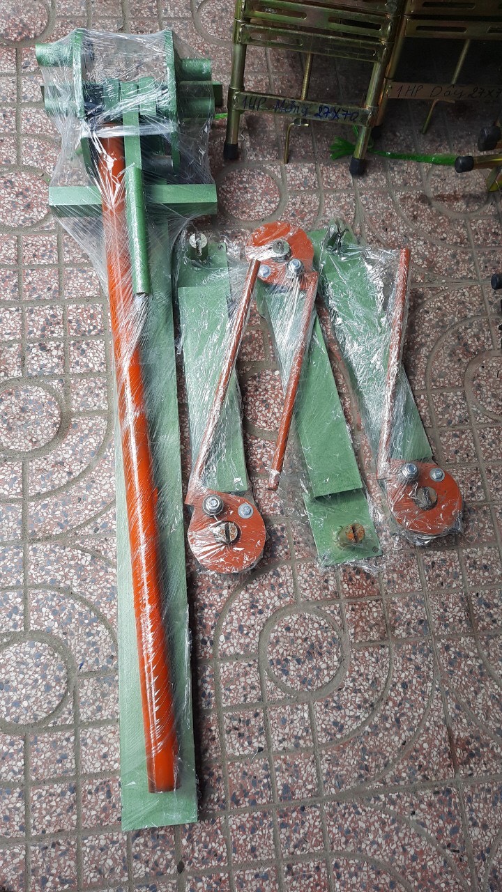Bàn bẻ