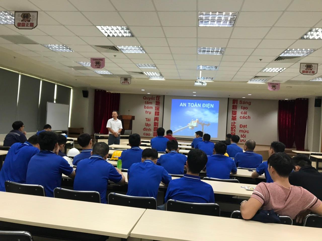 Đào tạo huấn luyện an toàn lao động