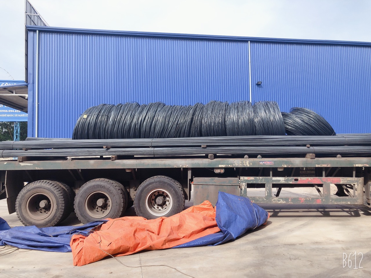 Xe container chở hàng