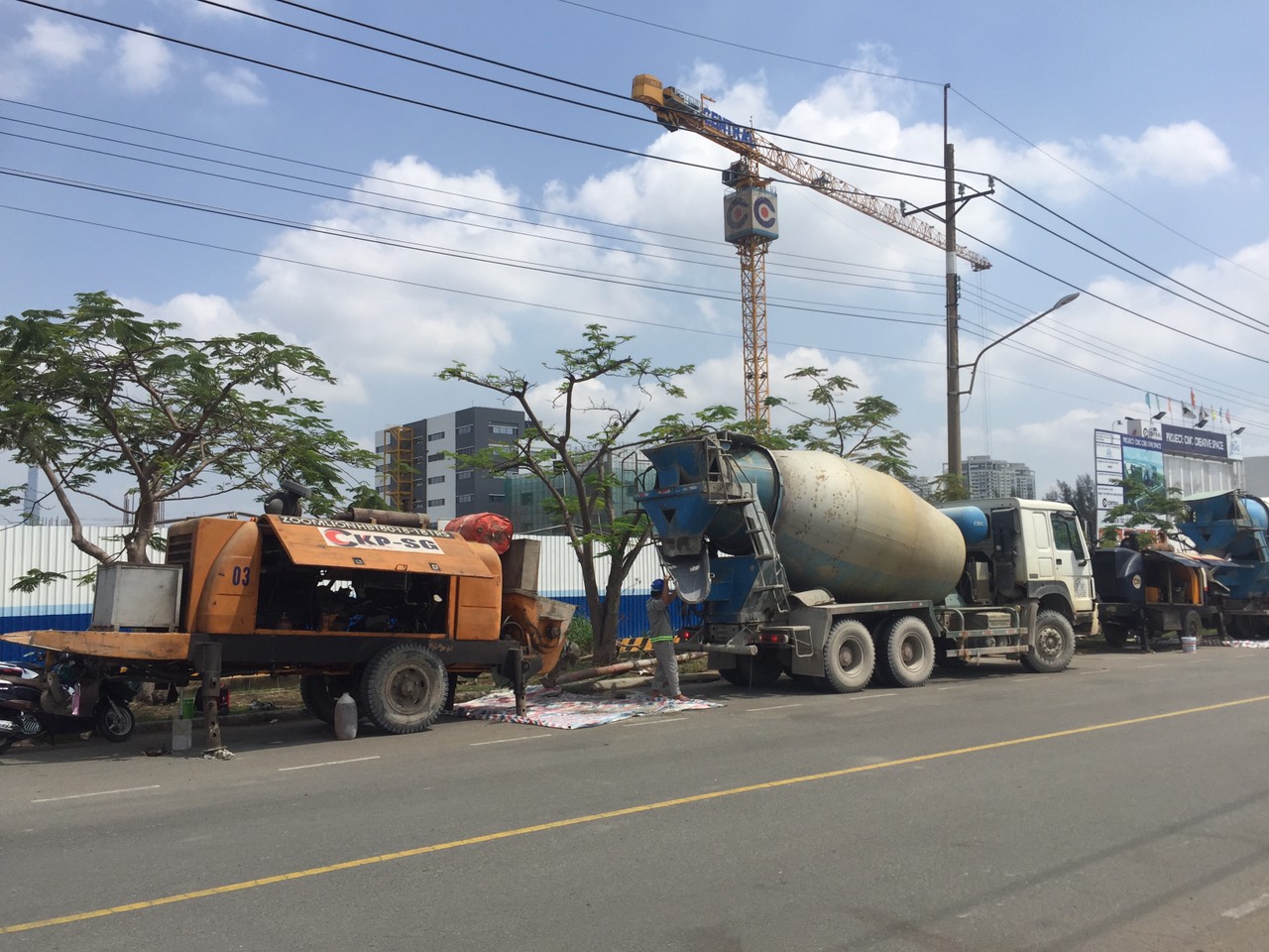 Dịch vụ bơm bê tông