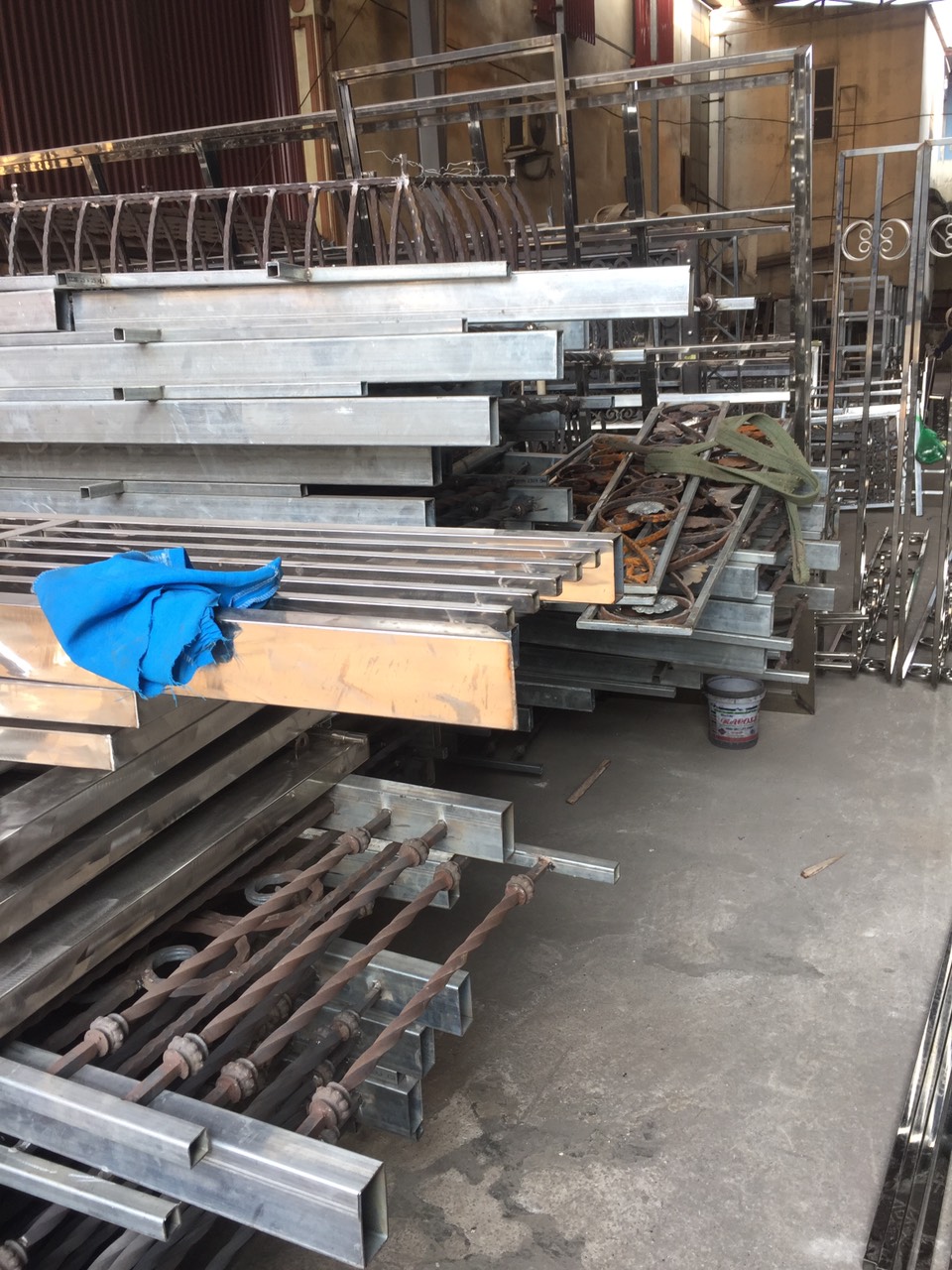 Sơn tĩnh điện thiết bị xây dựng