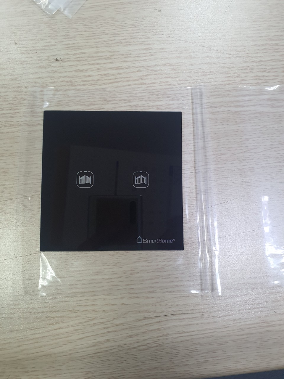 Kính Smart Home