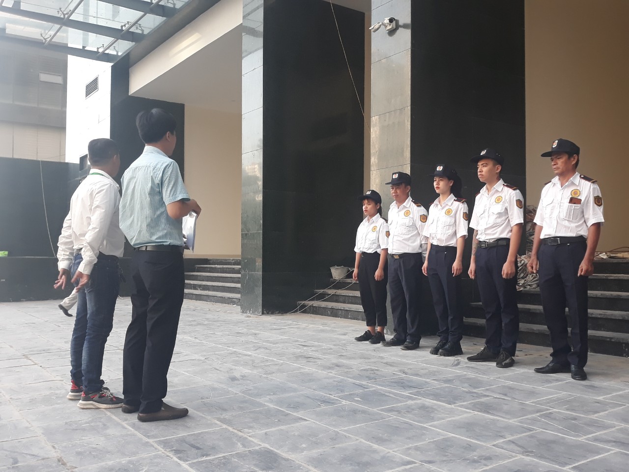 Dịch vụ bảo vệ
