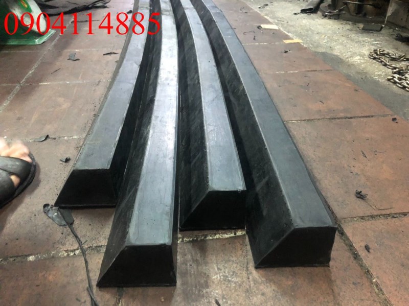 Tấm Lót Thùng Nghiền