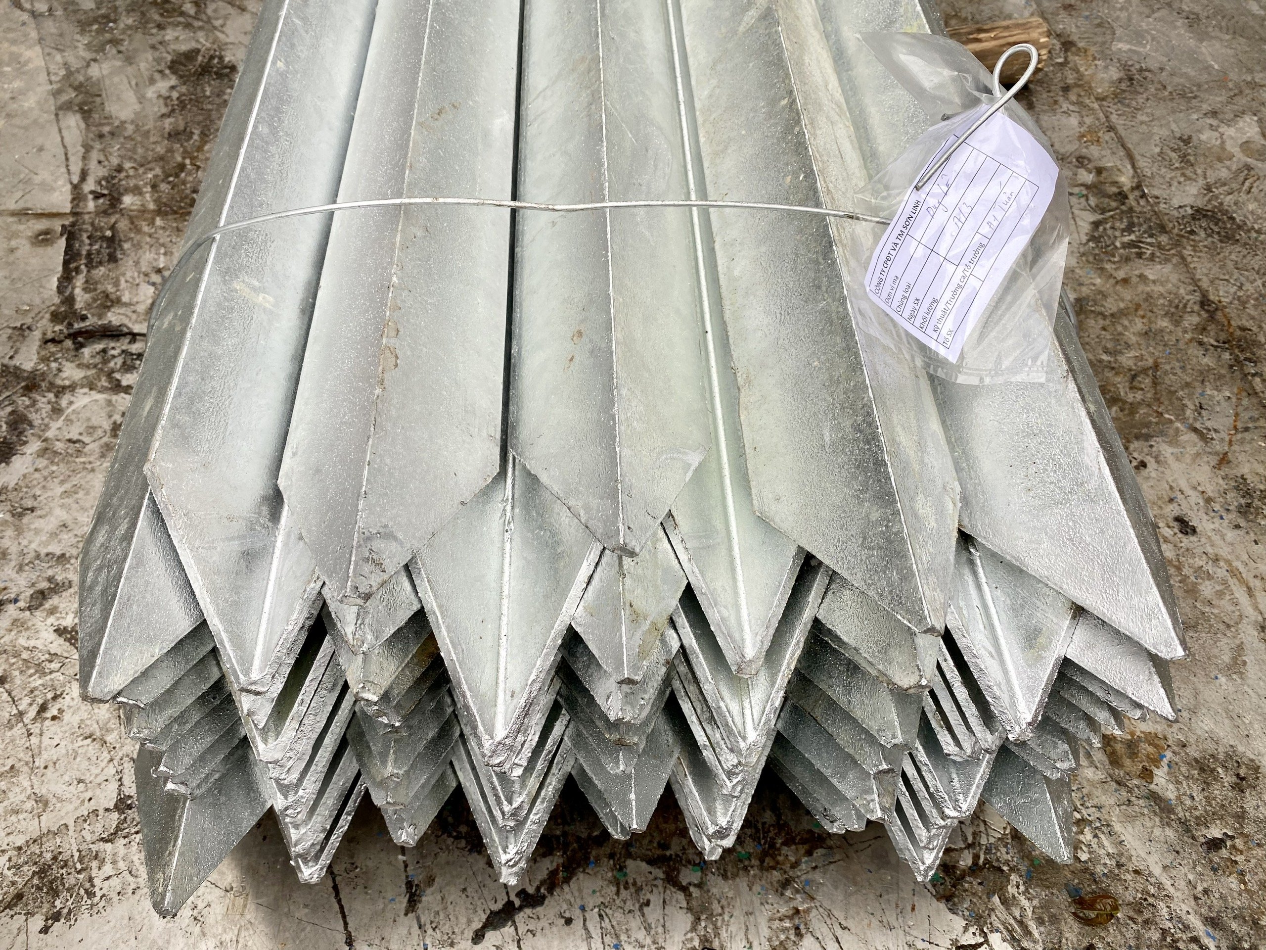 Cọc tiếp địa