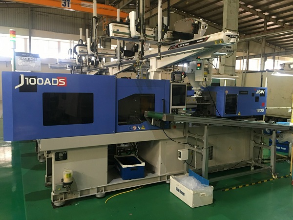 Máy ép nhựa Nhật Bản