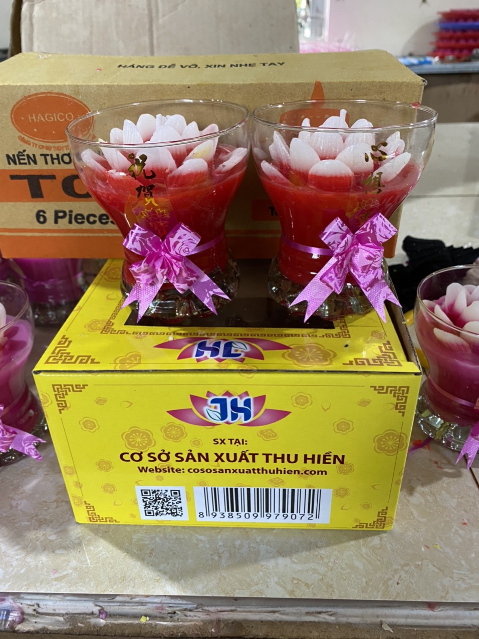 Nến thơm thờ cúng