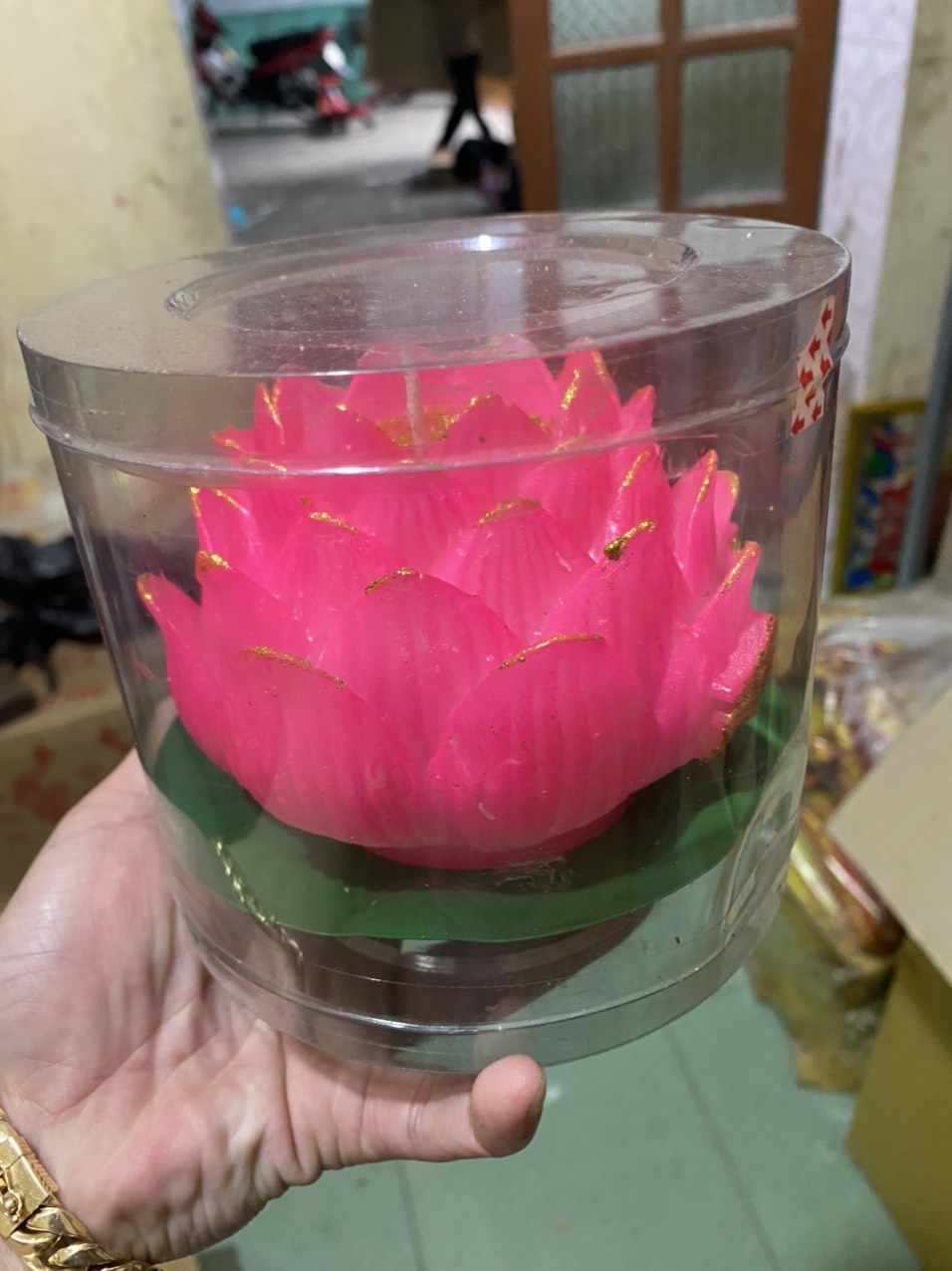 Nến thơm thờ cúng