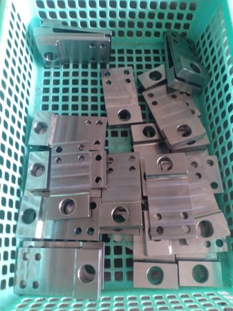 Gia công chi tiết nhựa