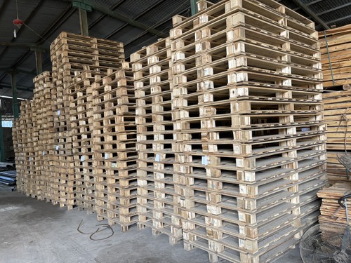 Pallet gỗ