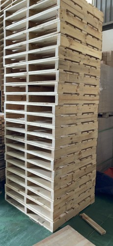 Pallet gỗ