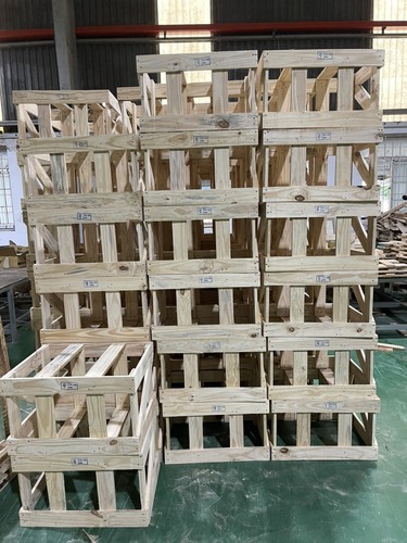 Pallet gỗ