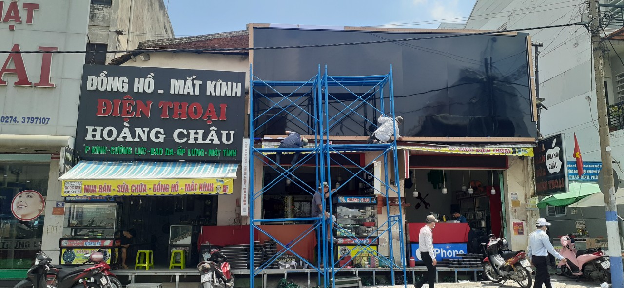 Thi công quảng cáo
