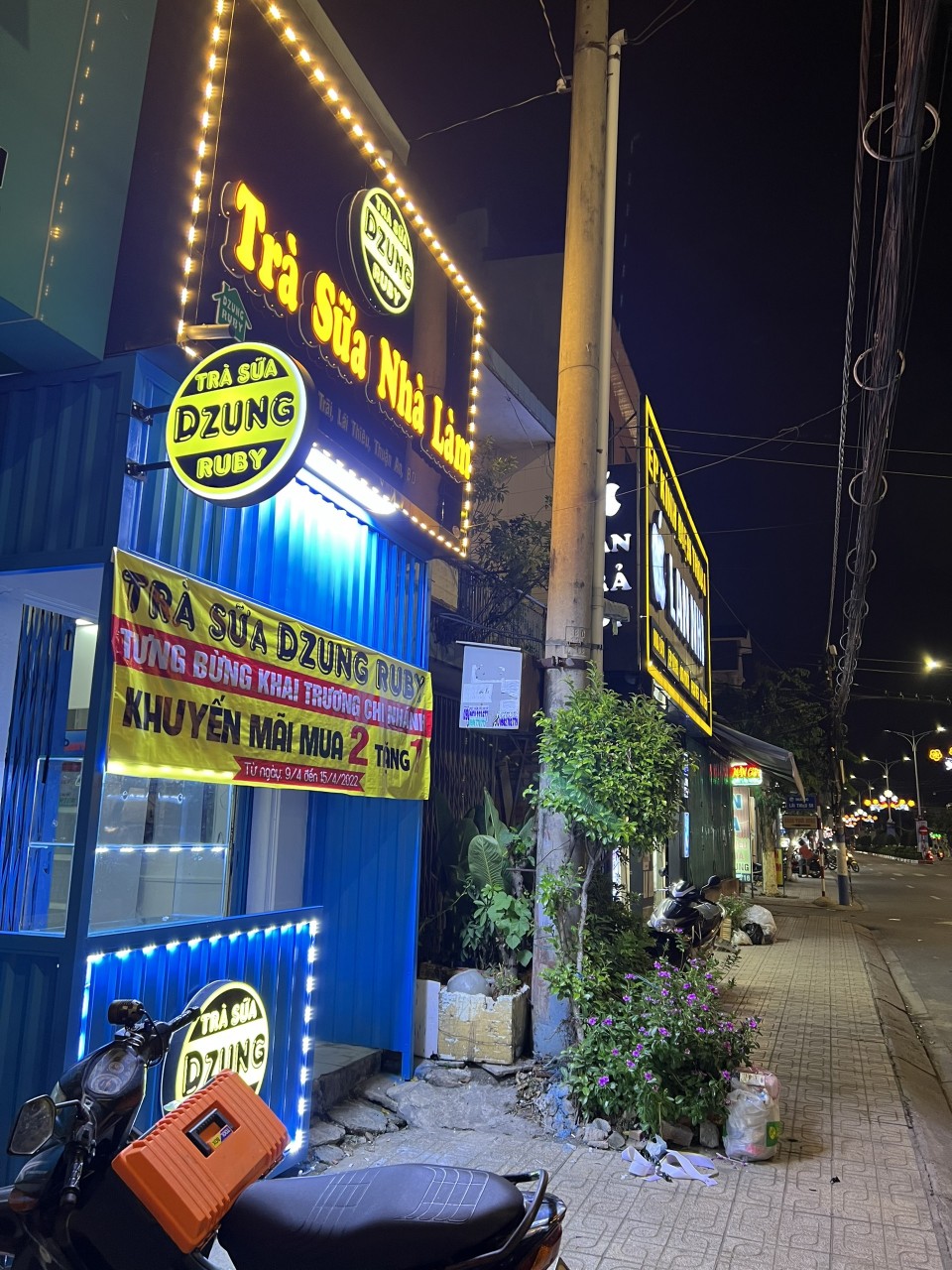 Thi công quảng cáo
