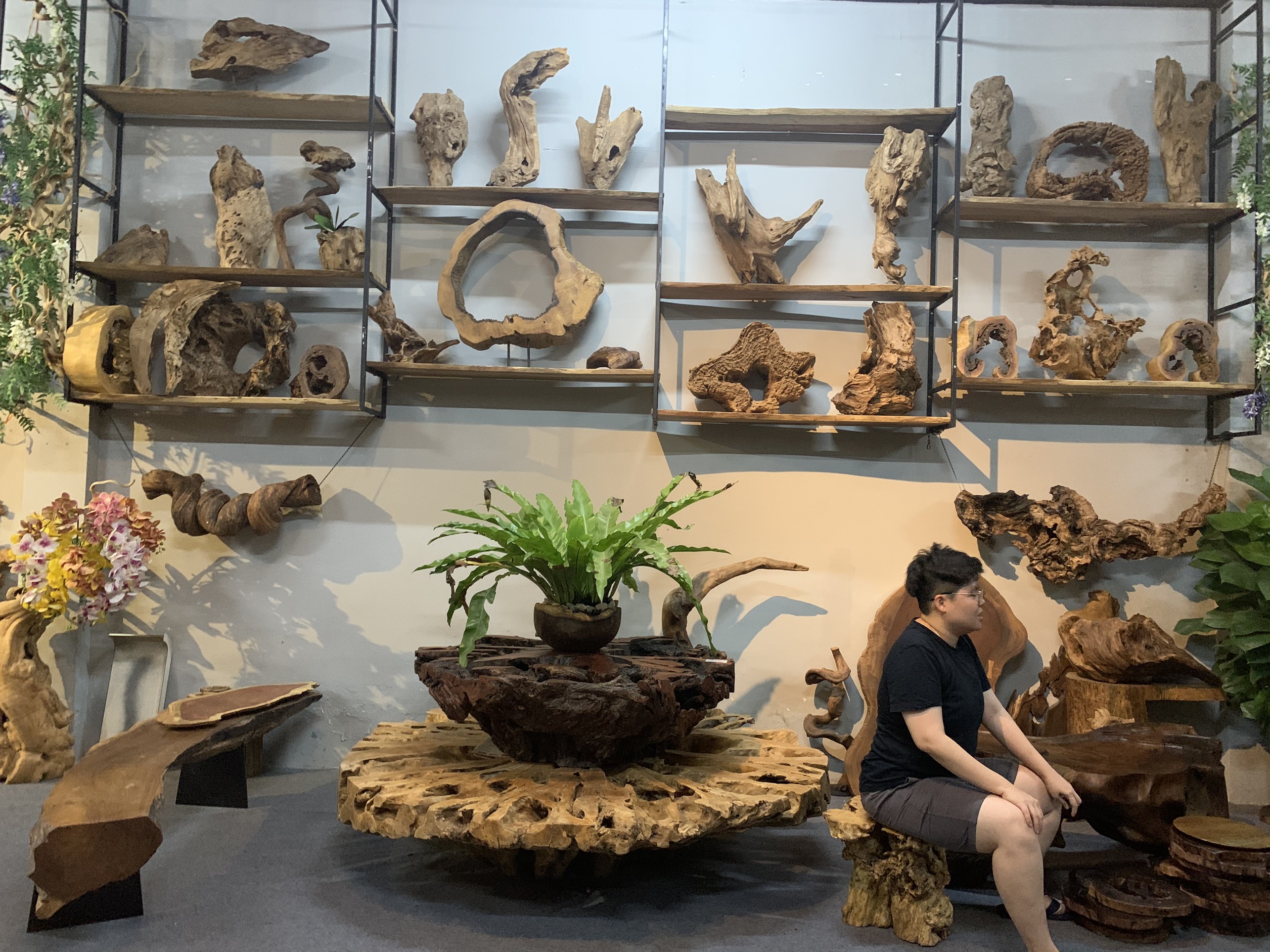 Bàn ghế gỗ nội thất