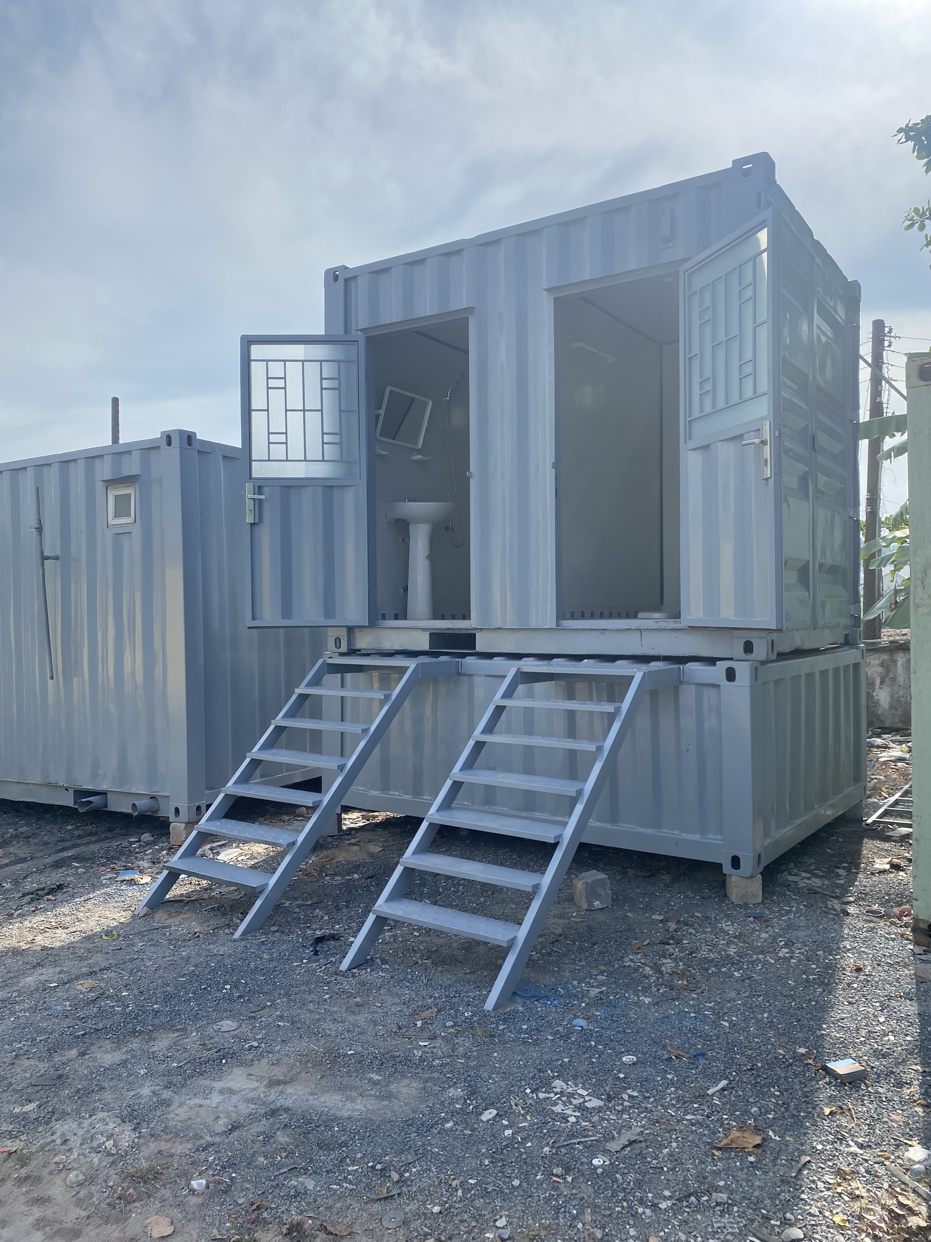 Container nhà vệ sinh