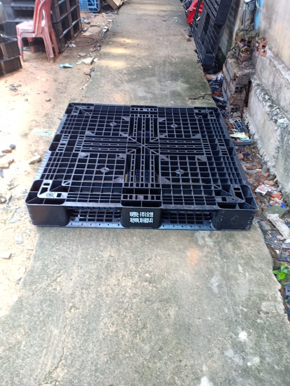 Pallet nhựa