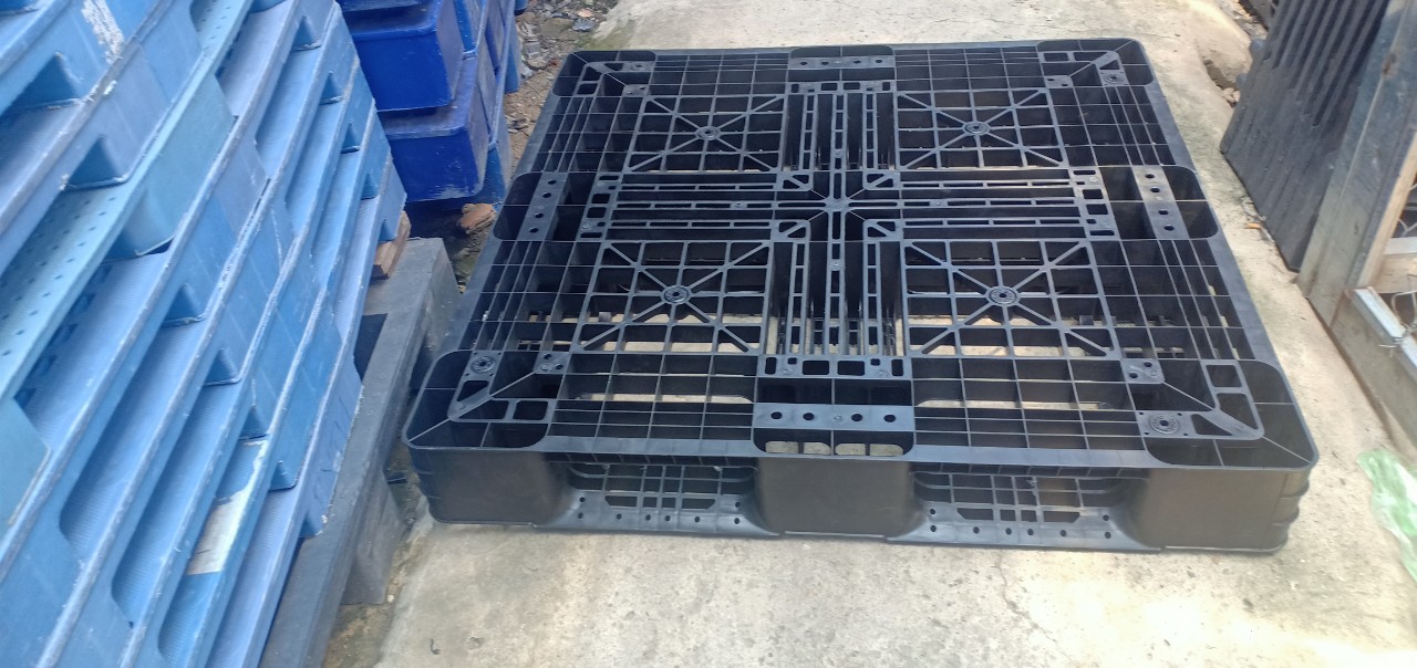 Pallet nhựa
