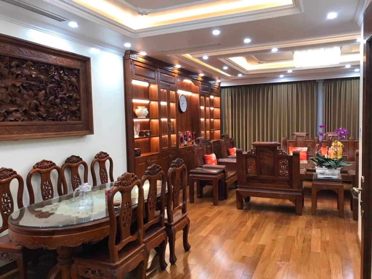 Thi công trần, tường, sàn nhựa