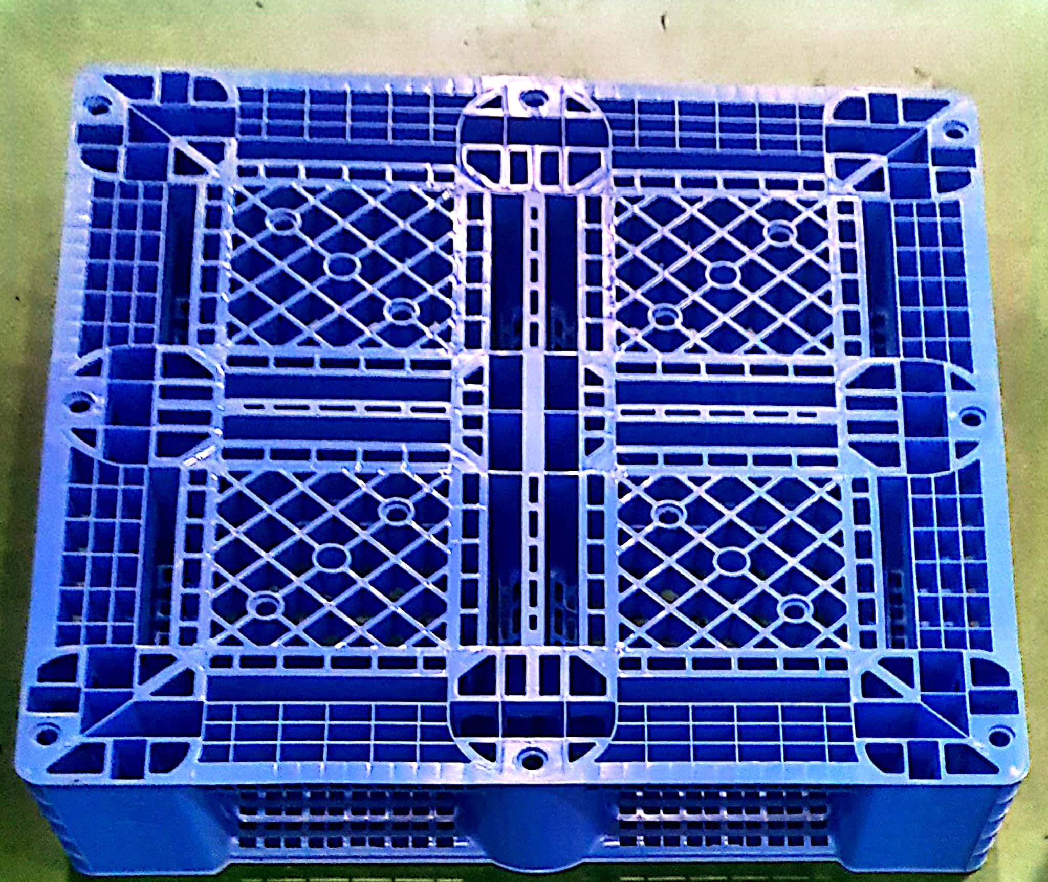 Pallet nhựa