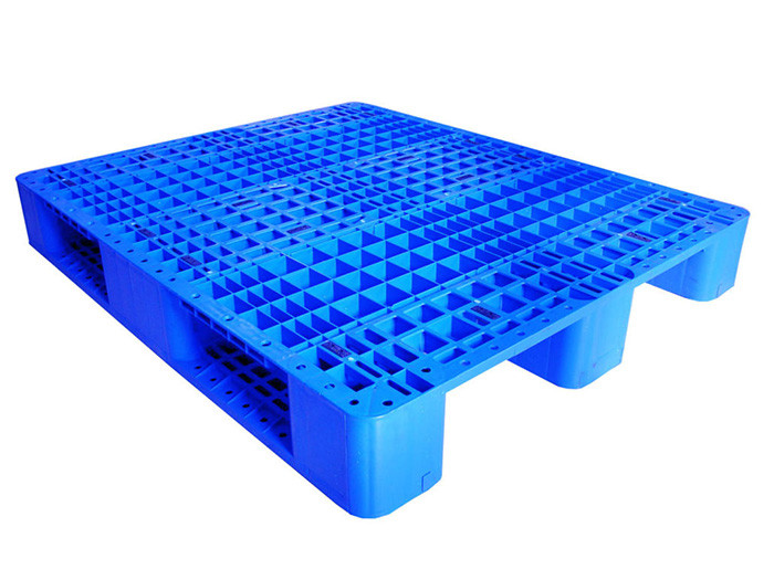 Pallet nhựa