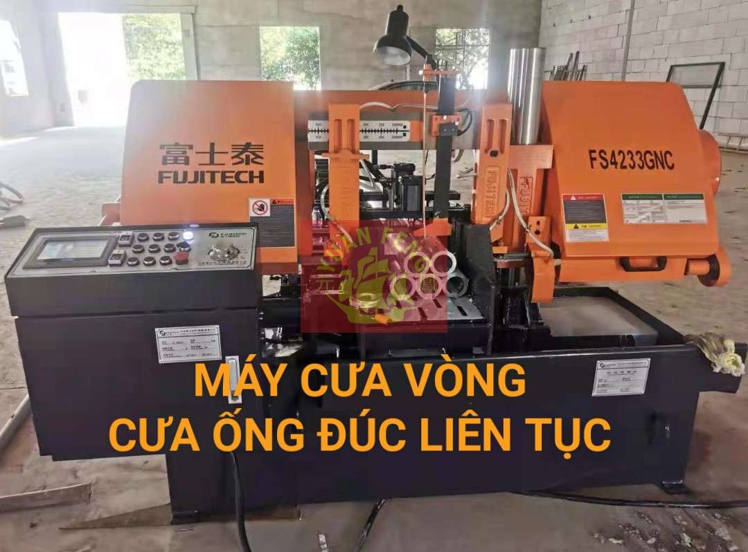 Máy cưa vòng cưa ống đúc liên tục