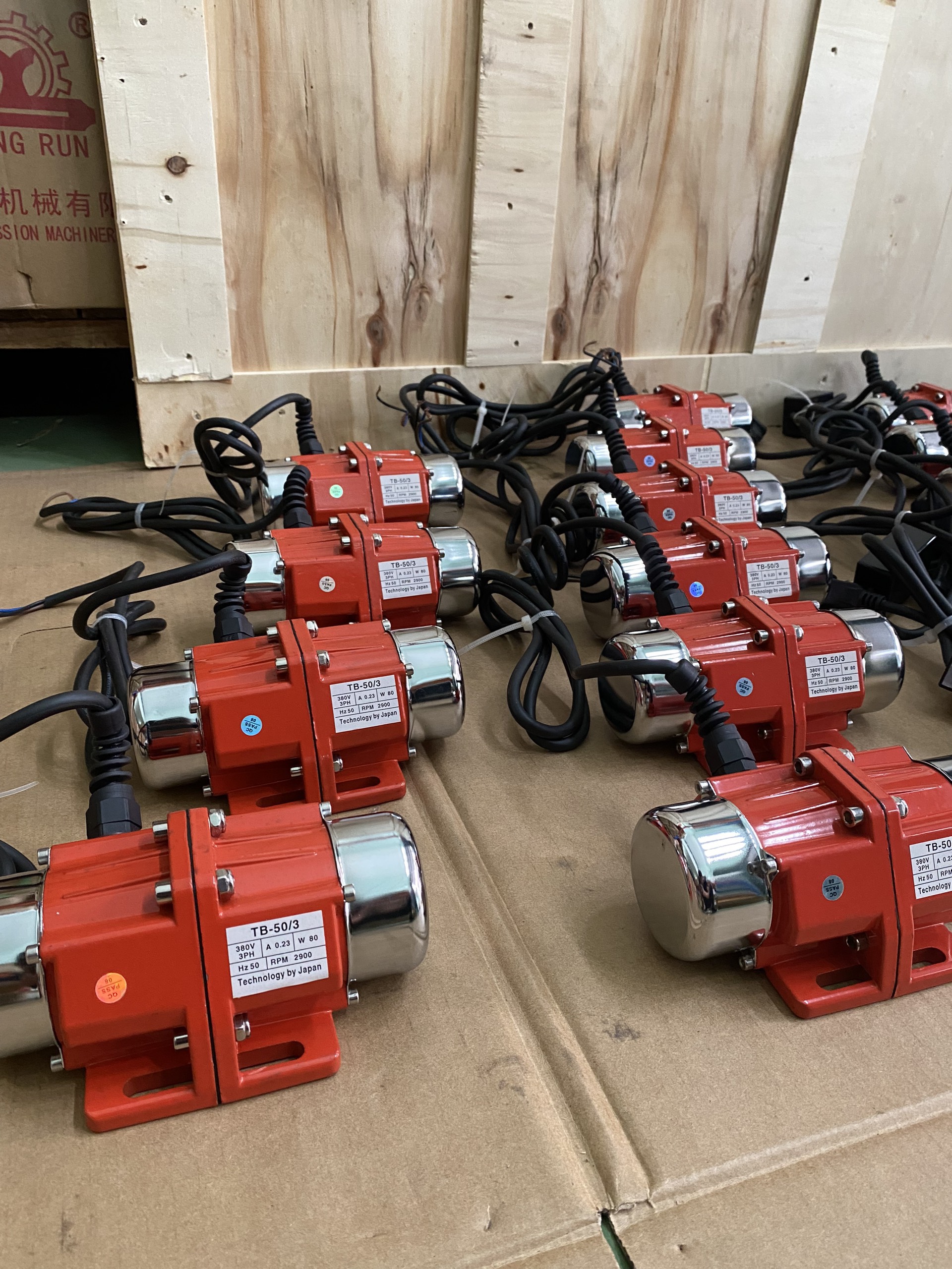 Motor giảm tốc