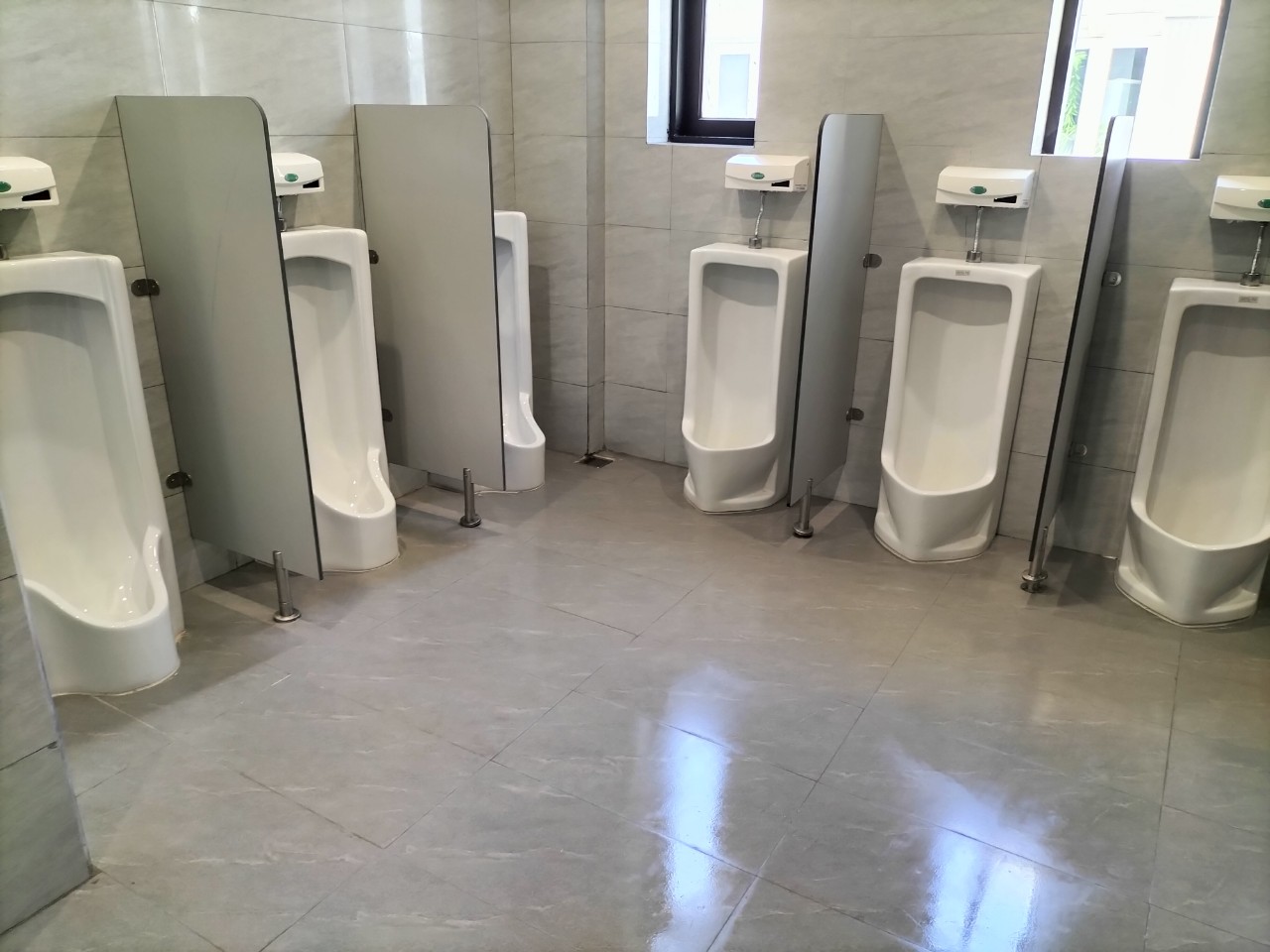 Dịch vụ vệ sinh công nghiệp