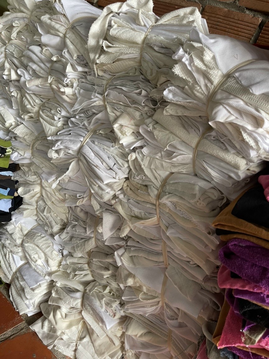 Vải lau trắng