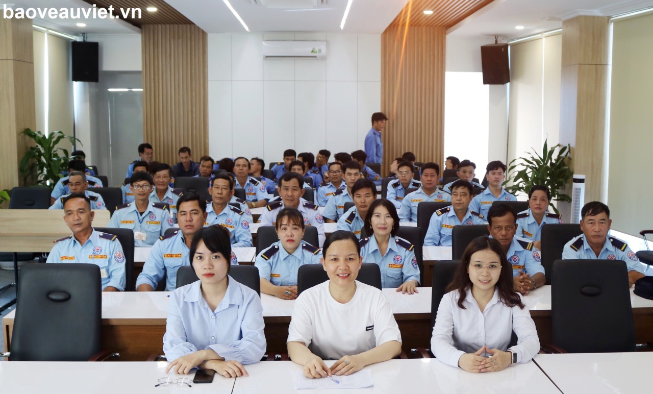 Đội ngũ nhân viên