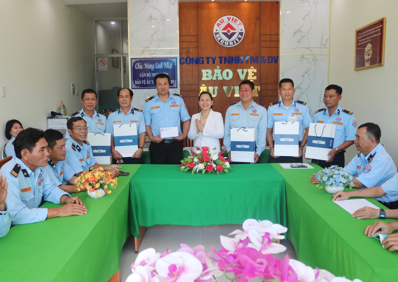 Đội ngũ nhân viên