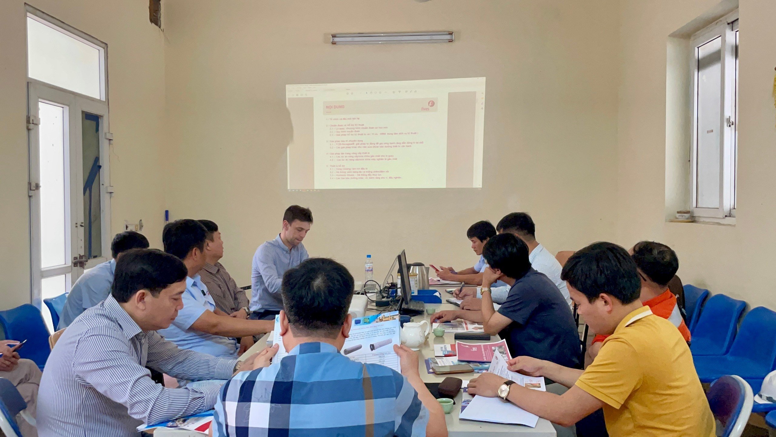 Đội ngũ nhân viên