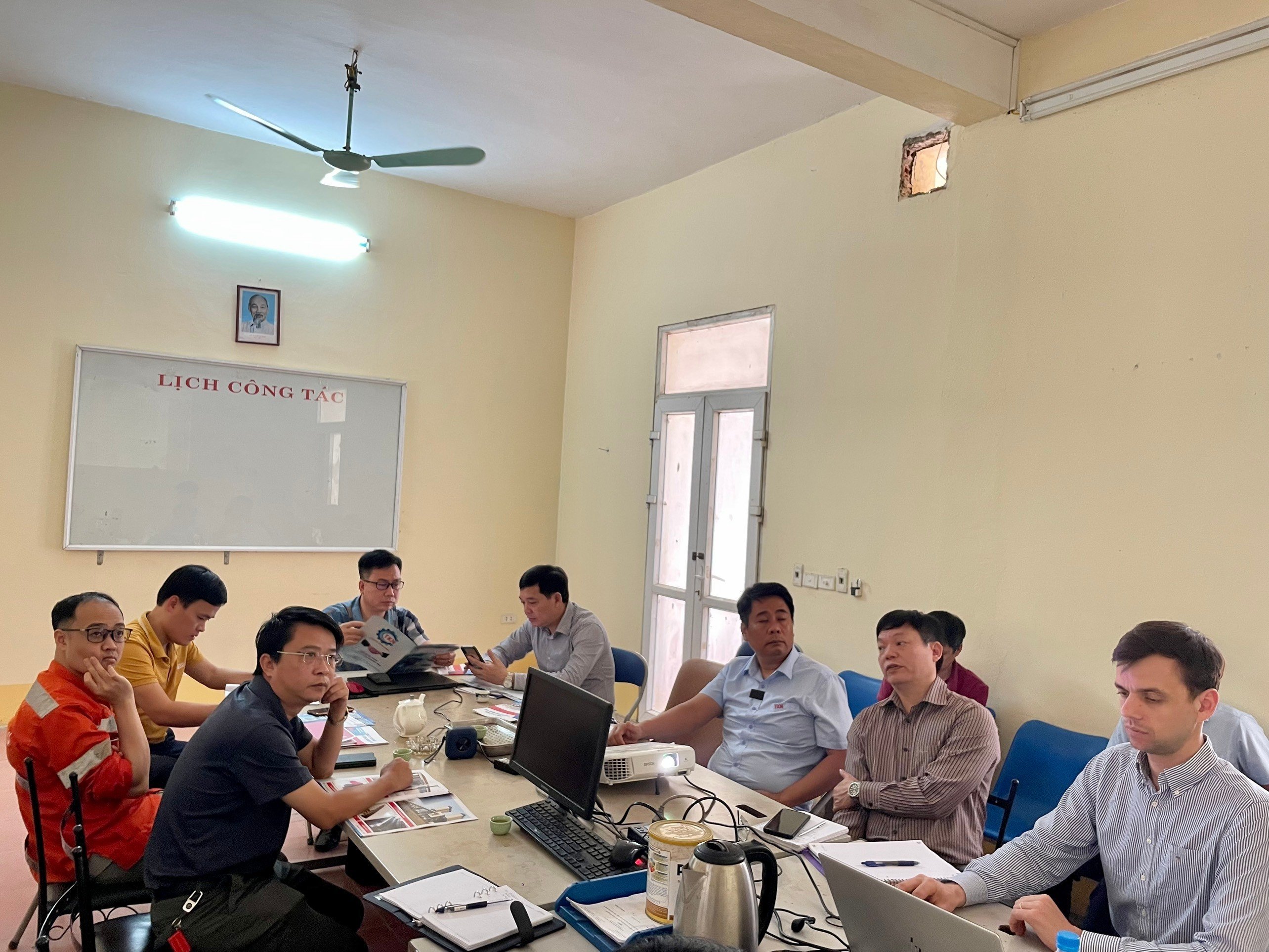 Đội ngũ nhân viên