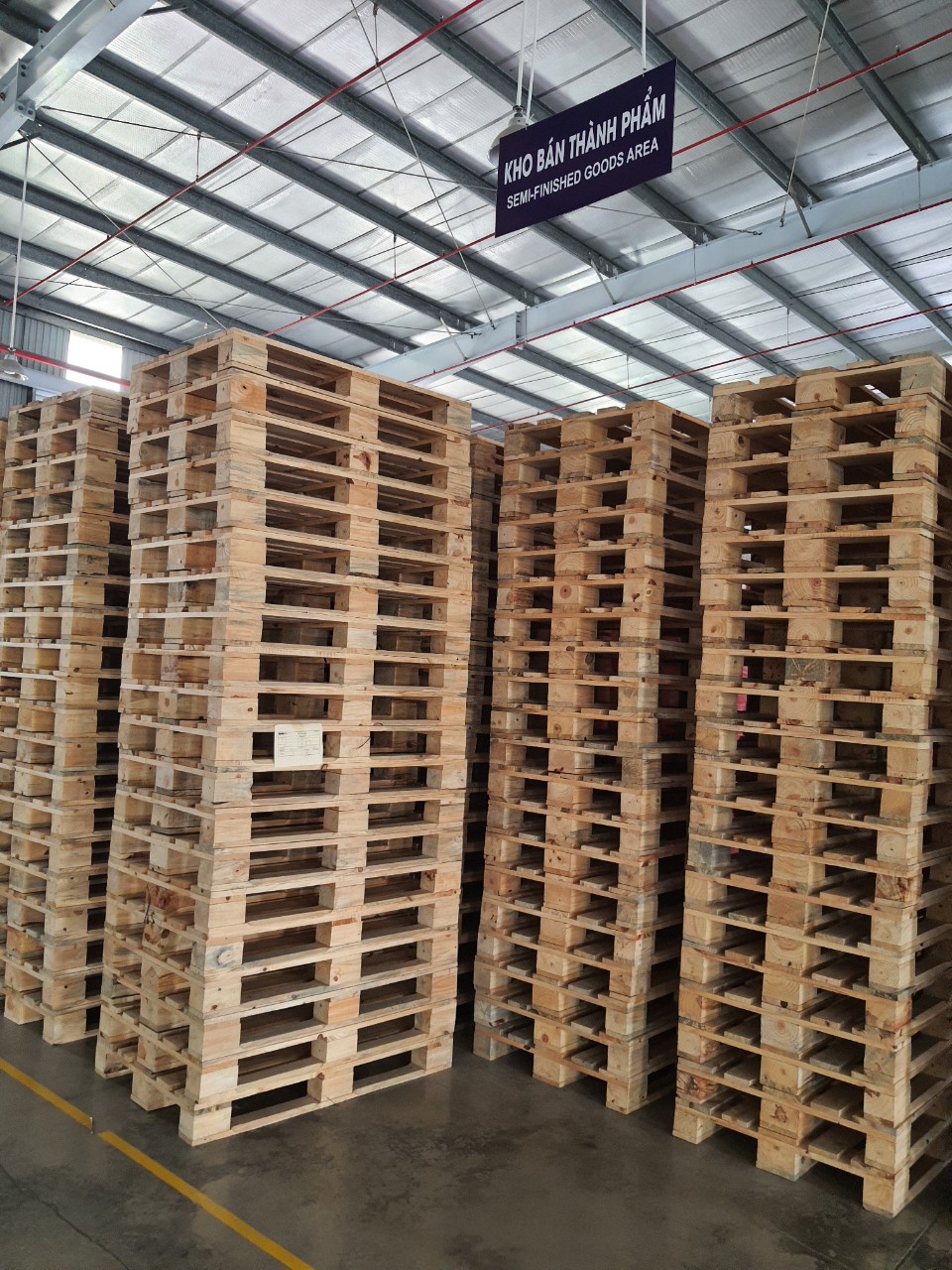 Pallet gỗ