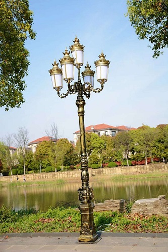 Trụ Đèn Công Viên