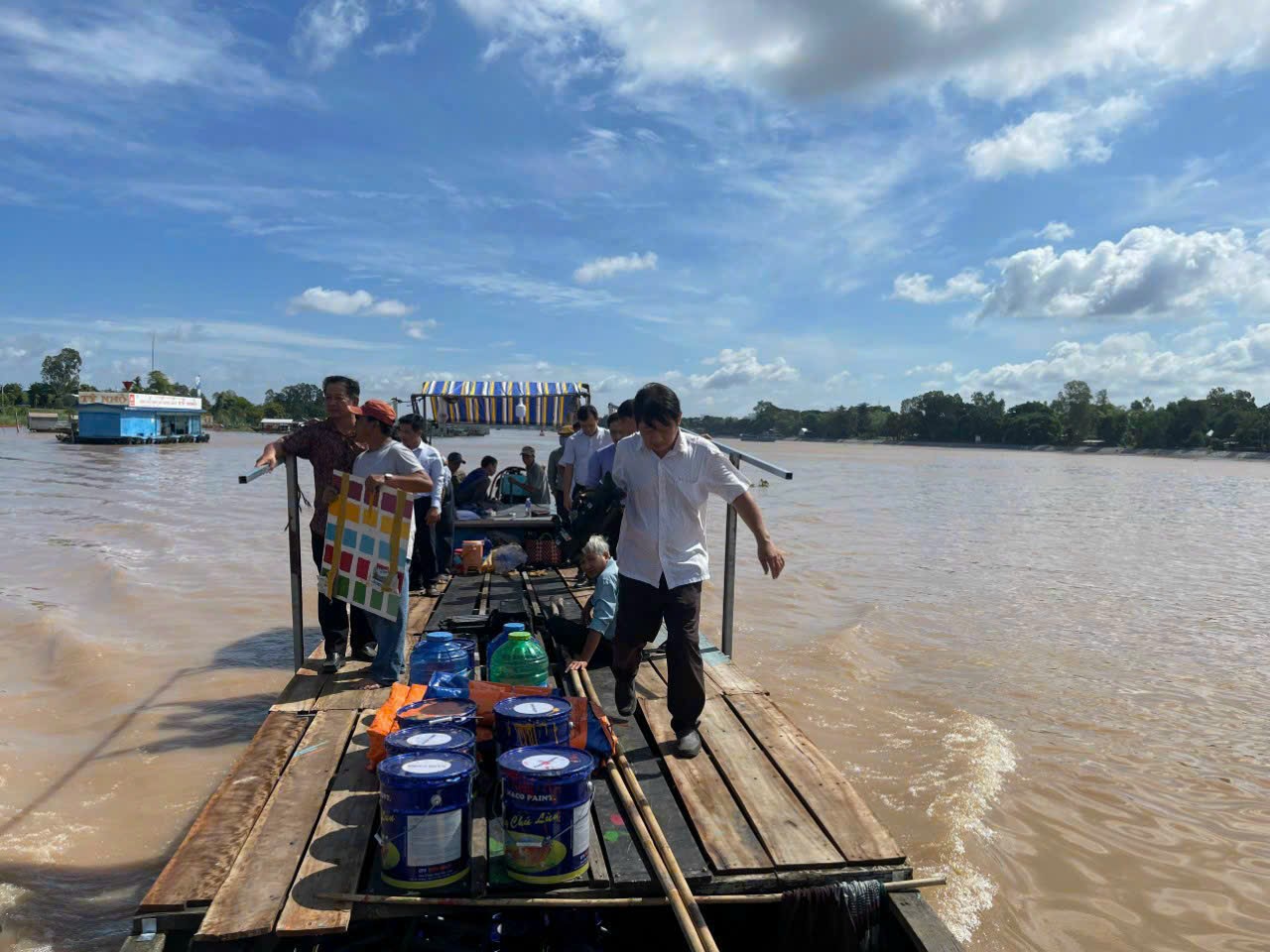 Sơn NaCo
