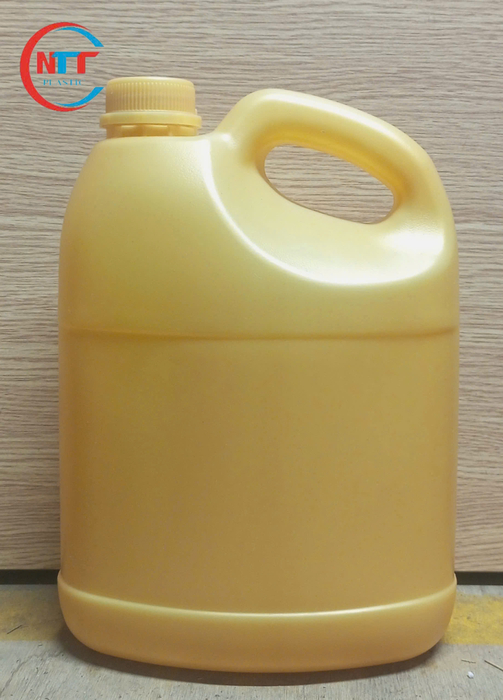 Can nước giặt 3,8 lít