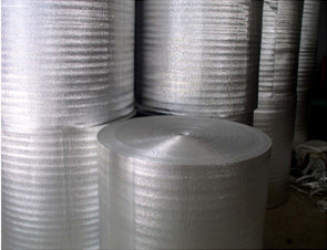 Màng PE foam cuộn