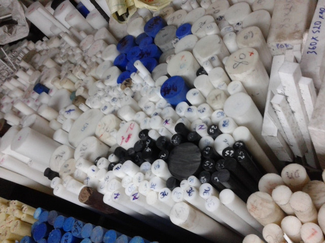 Cây láp đặc nhựa, PTFE