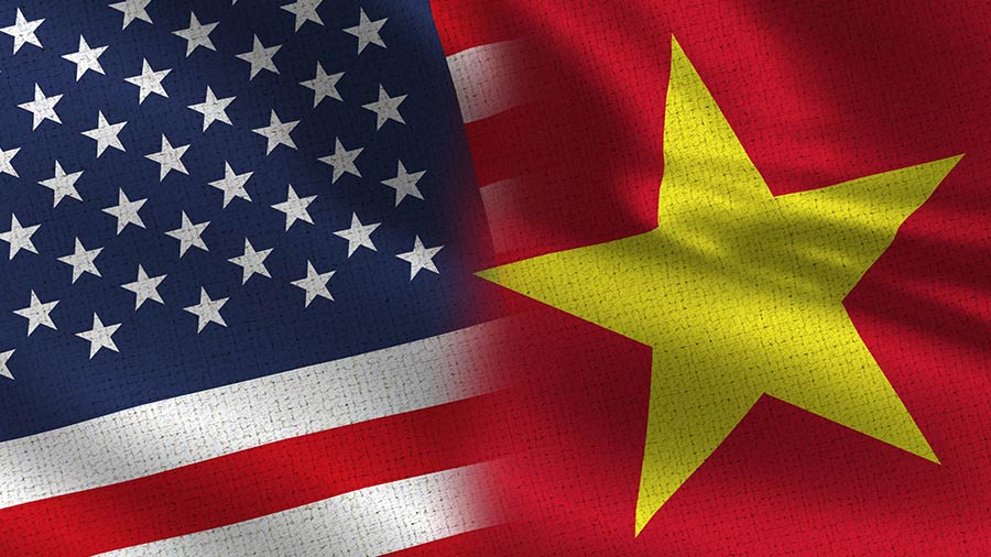美国副总统访问强调建立美国越南关系