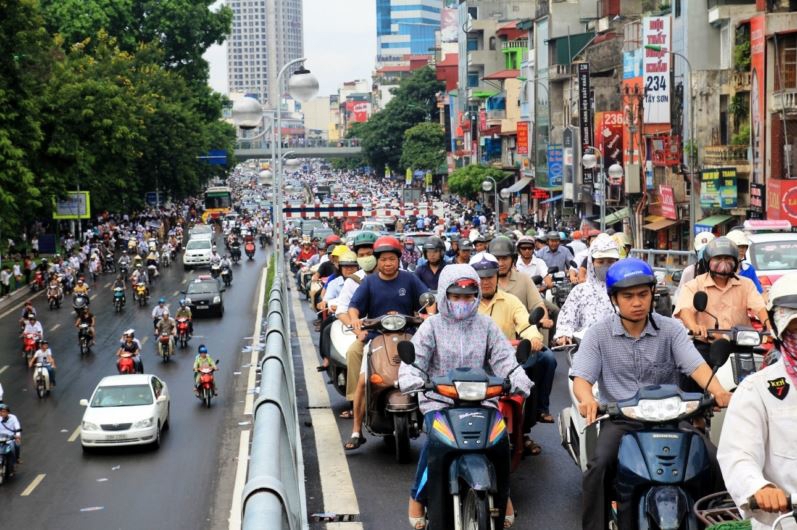 从2026年7月开始，将在河内的内城禁止化石燃料摩托车