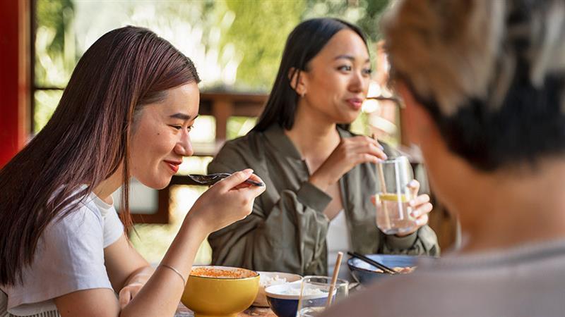 Foreign Food Chains Thrive in 