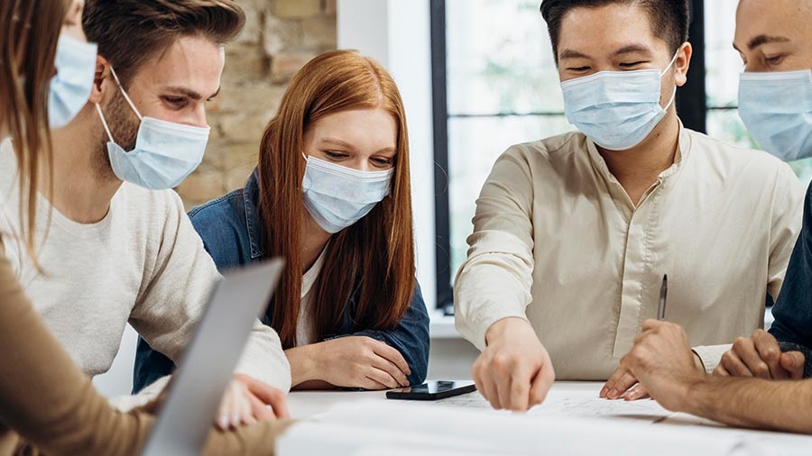 越南为遭受第四波疫情打击的雇主和雇员提供支持